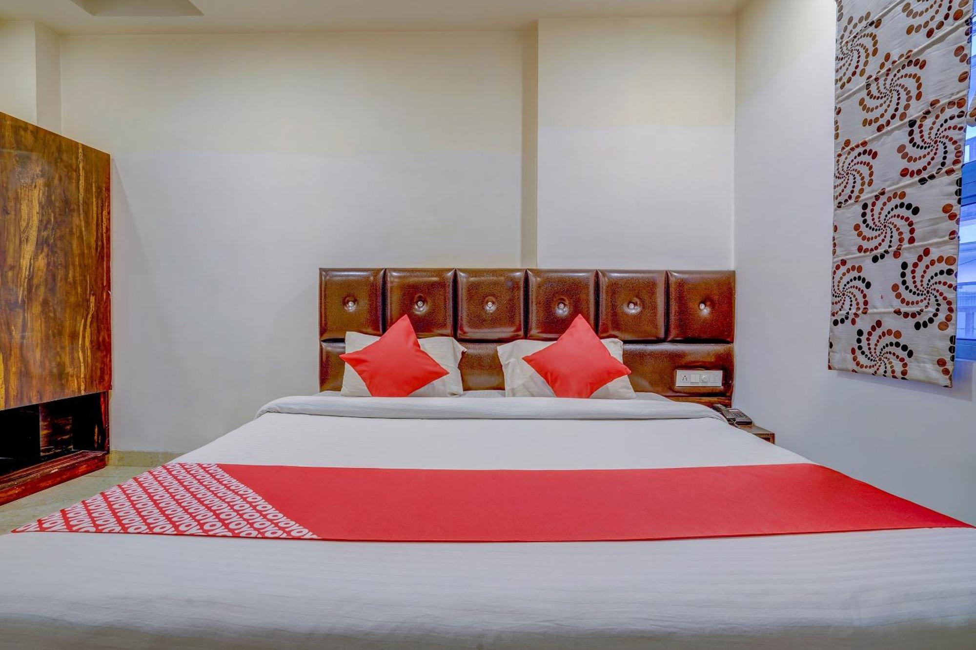 Super Hotel O Traveller Inn Lakhnau Kültér fotó