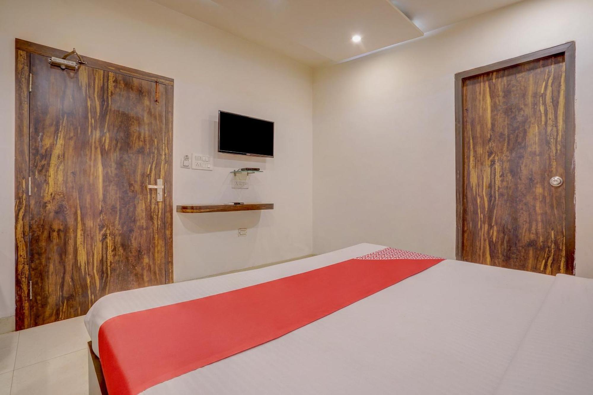 Super Hotel O Traveller Inn Lakhnau Kültér fotó