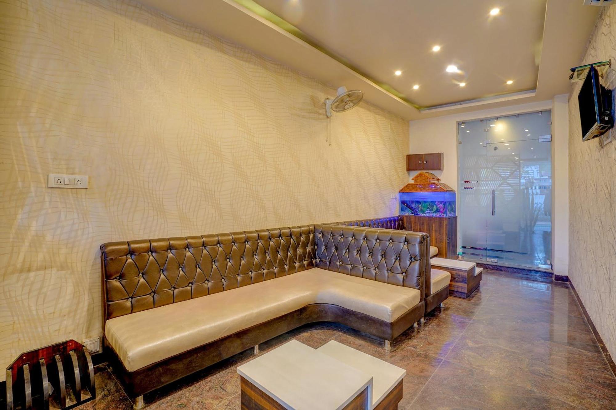 Super Hotel O Traveller Inn Lakhnau Kültér fotó