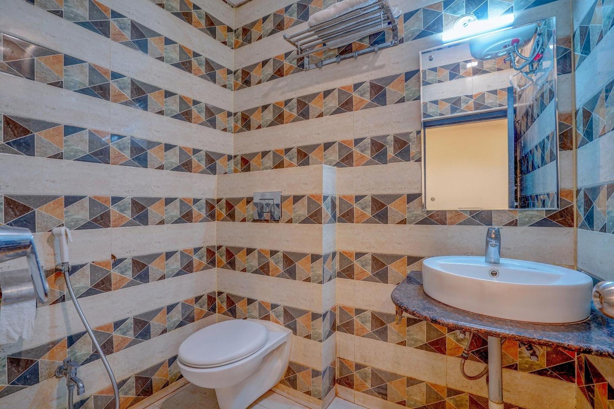 Super Hotel O Traveller Inn Lakhnau Kültér fotó