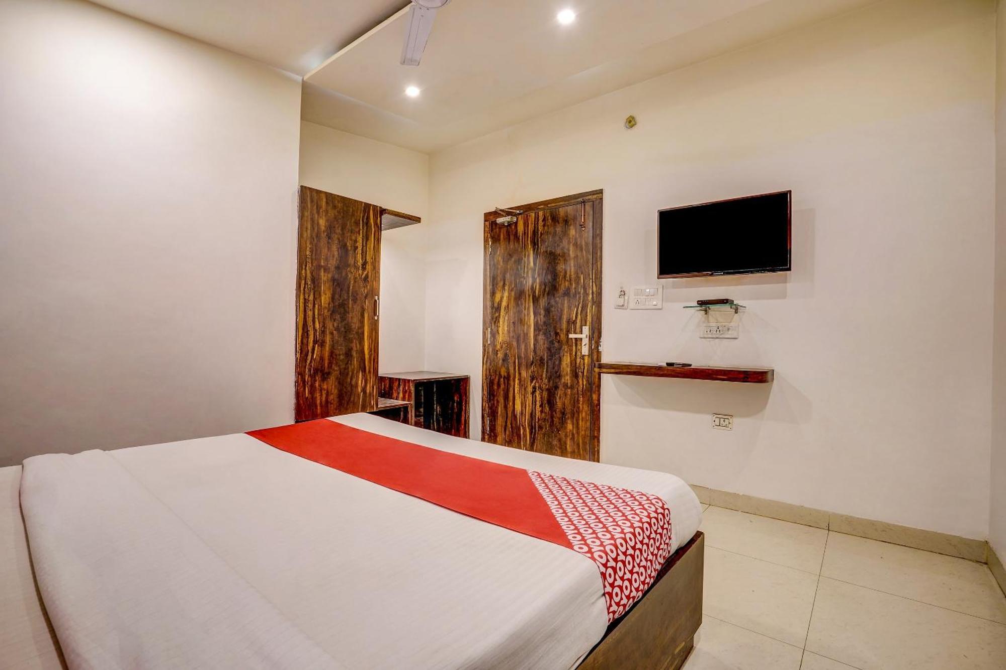 Super Hotel O Traveller Inn Lakhnau Kültér fotó